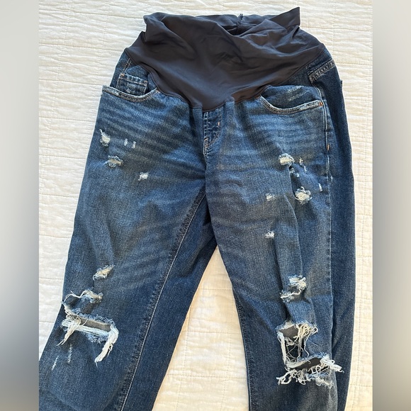 Old Navy Distressed Maternity Jeans - Size 6 - Picture 2 of 4